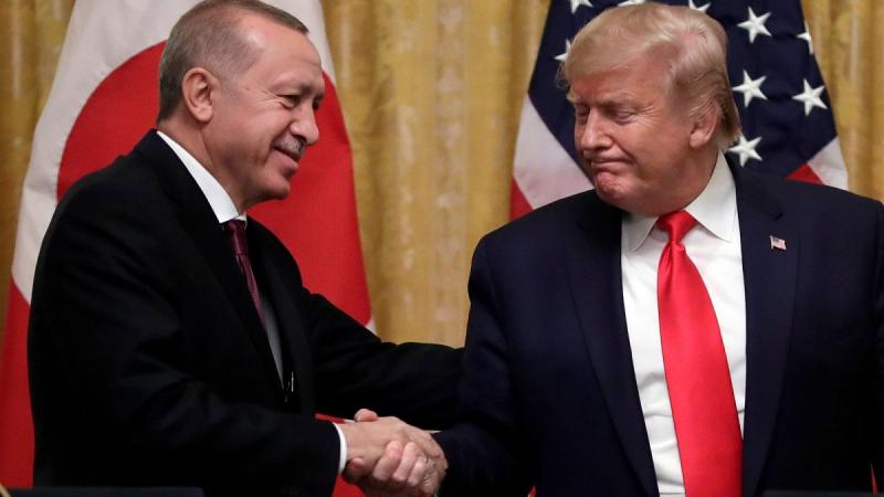 Trump segítséget kért Erdogantól az ukrajnai béketárgyalások előmozdítása érdekében.