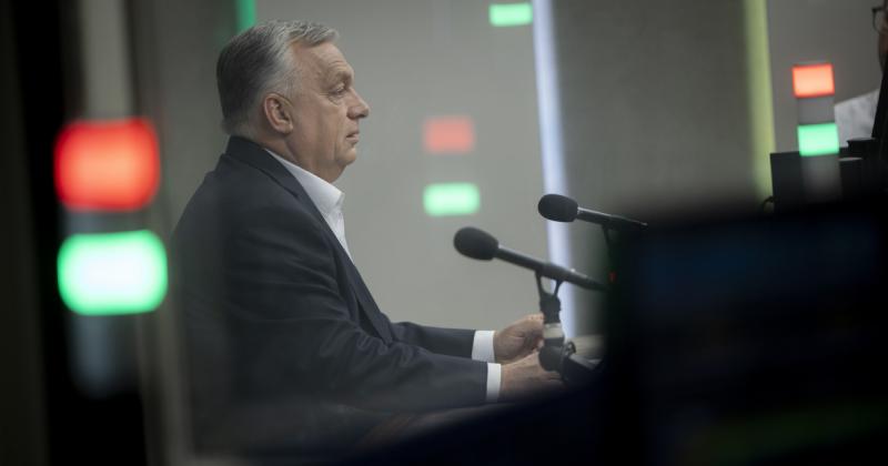 Orbán Viktor kifejtette, hogy Ukrajna uniós csatlakozása gazdasági szempontból rendkívül kockázatos lépés lenne, és szerinte ez a döntés súlyos következményekkel járhatna.