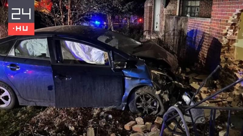Tizenhat hónap leforgása alatt ötször is autóval ütközött egy denveri család háza.