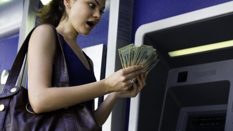 Visszatérítést kapnak a hazai bank ügyfelei.
