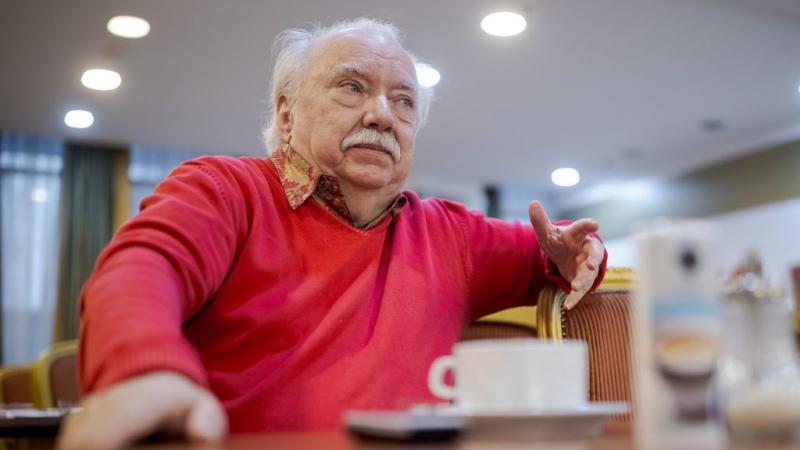 Farkasházy Tivadar véleménye szerint Aranyosi Péter egy 