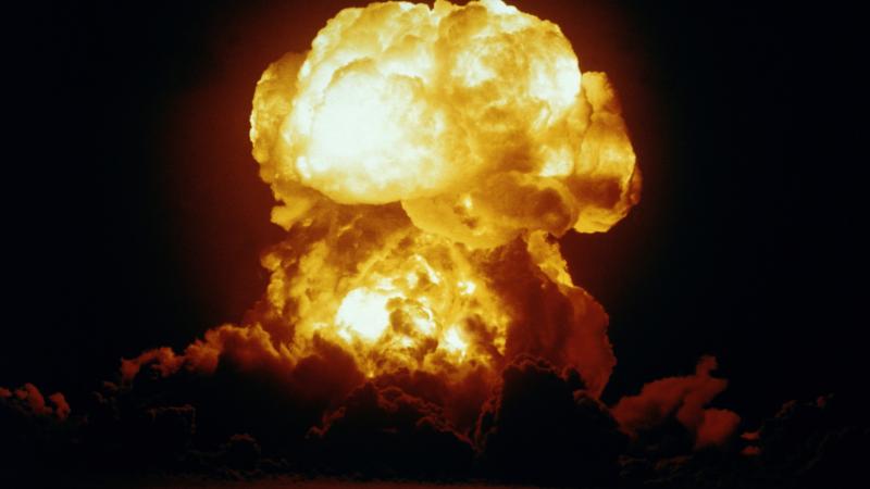 A Kreml aggodalommal figyeli a helyzet alakulását: a taktikai atomfegyverek használatának lehetősége egyre inkább napirendre kerül, ami súlyos következményekkel járhat.