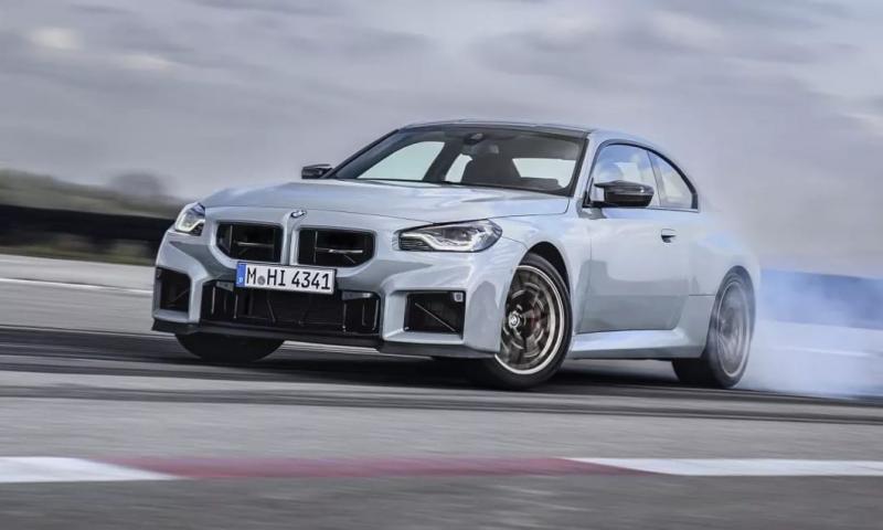 Úgy árusítják a BMW prémium kis sportautóját, mint friss péksüteményt a piac kellős közepén.