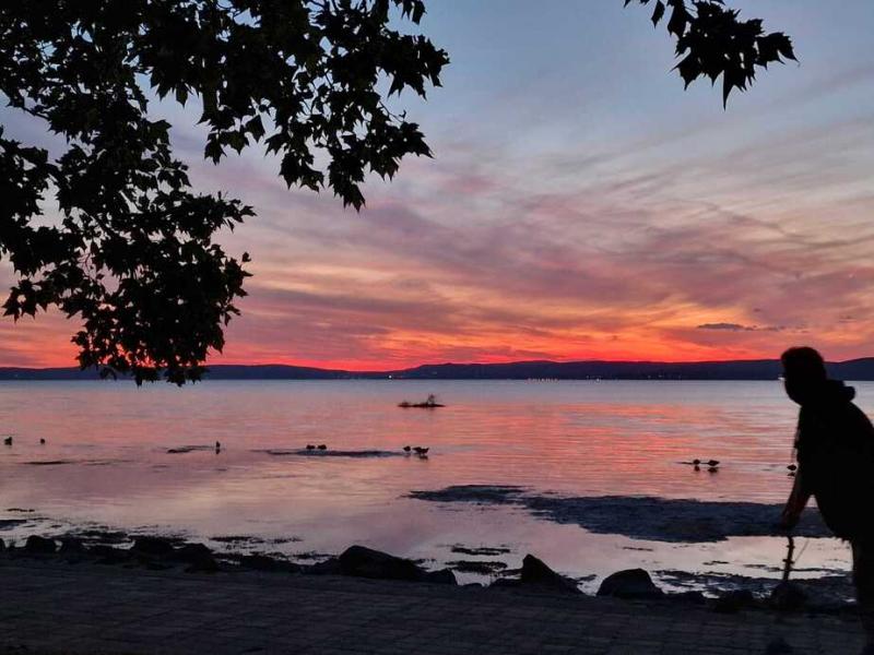 A Balaton körüli helyzet aggasztó: a tó vízszintje drámaian csökkent, hiszen közel 300 millió köbméter víz tűnt el.