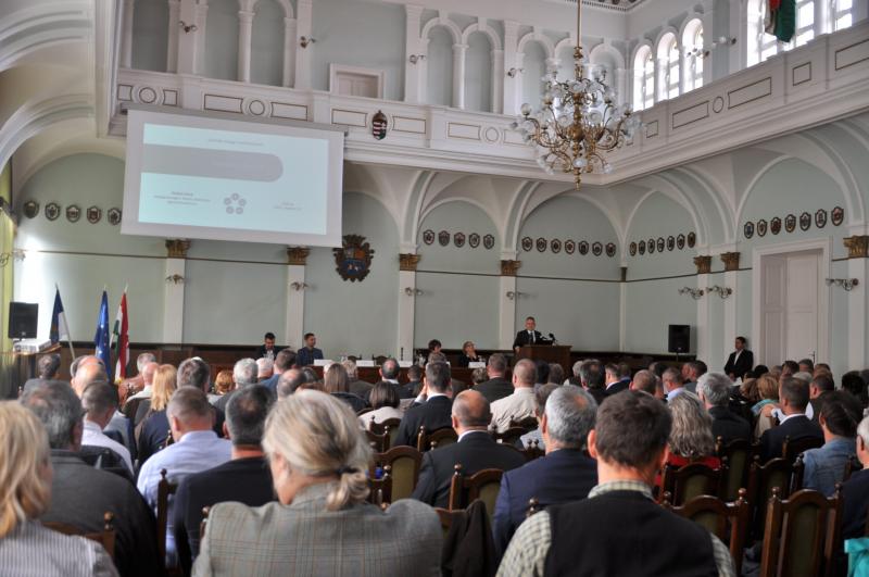 Fél Balatonnyi víz mennyiségét sikerült megőriznünk a tájban - Magyar Mezőgazdaság.