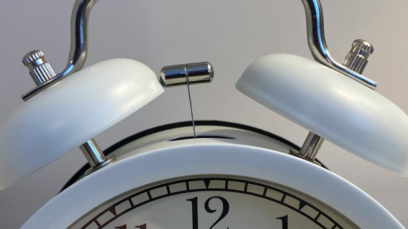 Óraátállítás után ez az 5 lépés elengedhetetlen otthon – a szakértők szerint akár életmentő is lehet!