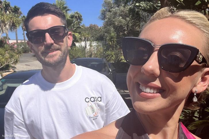 A szerelmesek mindent hátrahagytak maguk mögött, és egyetlen pillanatig sem bánkódtak a választásuk miatt. Szívükben csak a felfedezés izgalma és a közös jövő reménye élt.