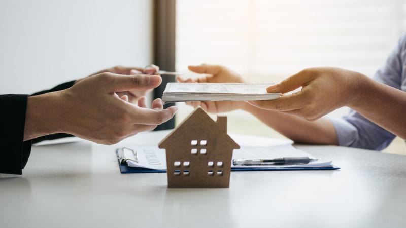 Új szabályozás lép életbe a lakásvásárlások terén.